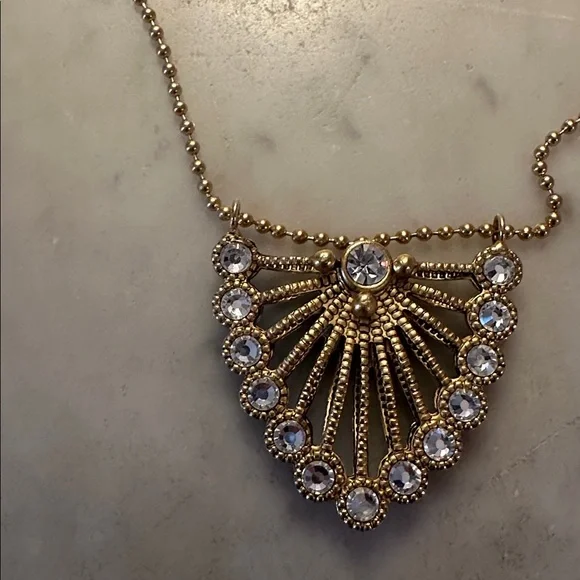 VSA Necklace - Picture 2 of 4